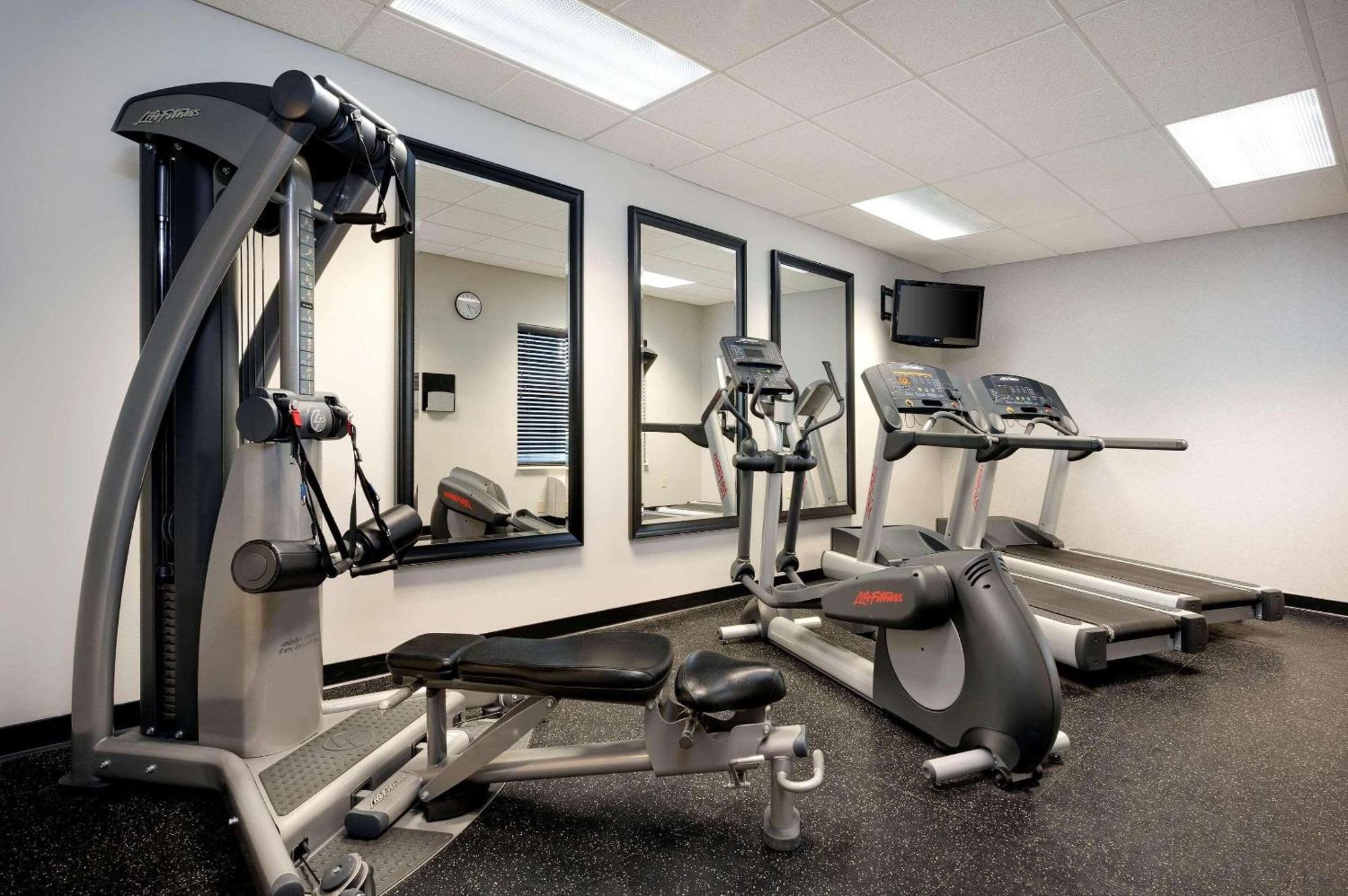 Country Inn & Suites By Radisson Albertville Near Outlet Mall Exteriér fotografie